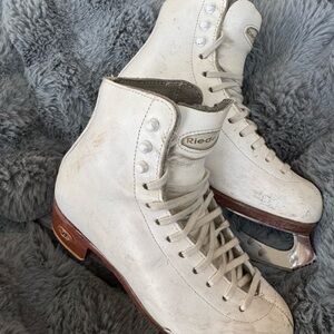 Riedell Figure Skates – Size 2½ – Priced for Condition